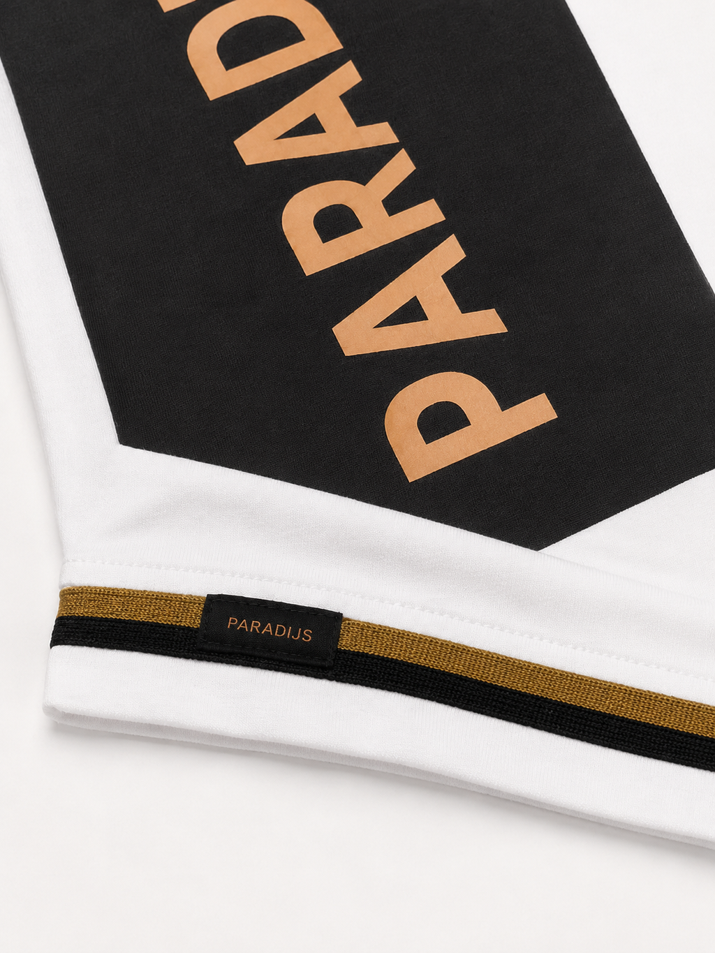 P02 Premium Signature T-Shirt – Wit | Paradijs Leven