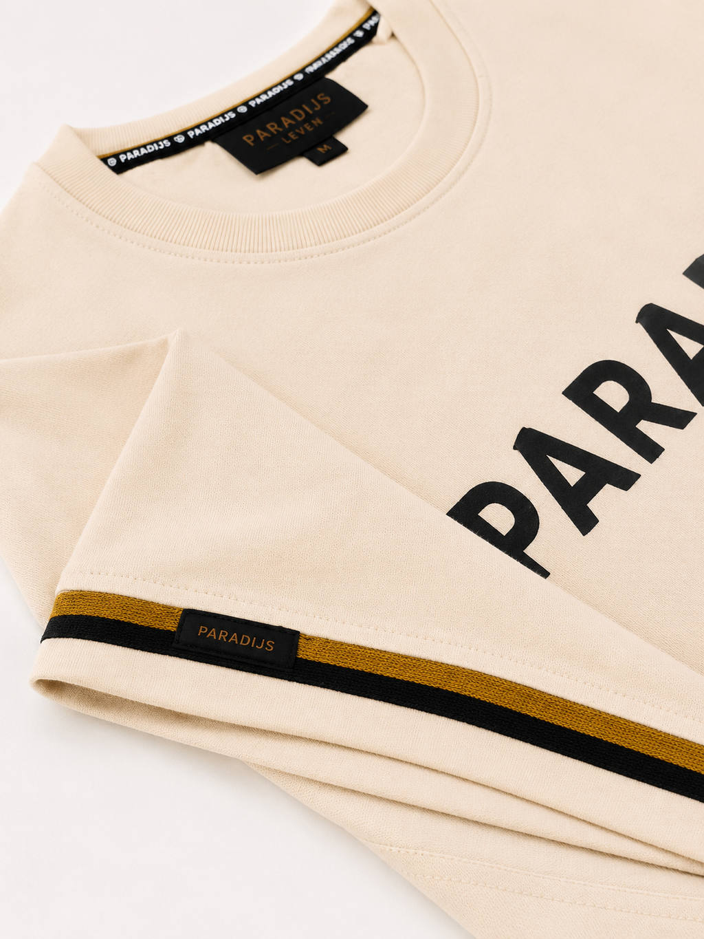 P03 Essential Logo T-Shirt – Crème | Paradijs Leven